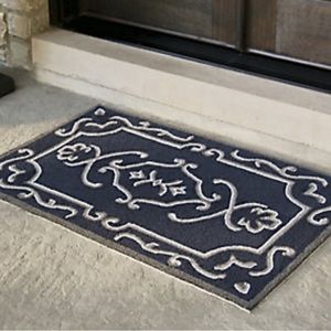 Frontgate Indoor/outdoor mat